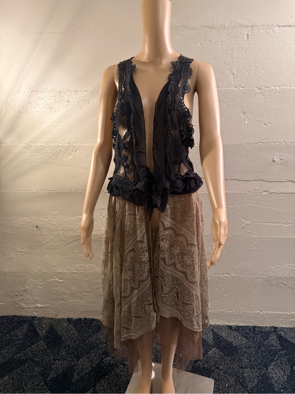 Umgee Black Lace Long Vest